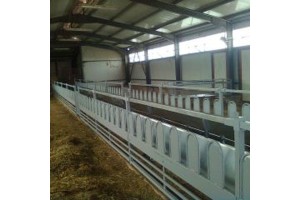 Παχνί τροφής μονόπλευρο χωρίς εγκλωβισμό Παχνί τροφής μονόπλευρο χωρίς εγκλωβισμό